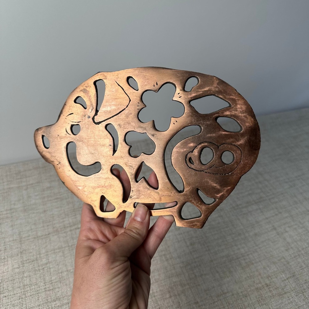 Vintage Cast Iron Pig Trivet Copper Finish Farmhouse Kitchen Wall Decor